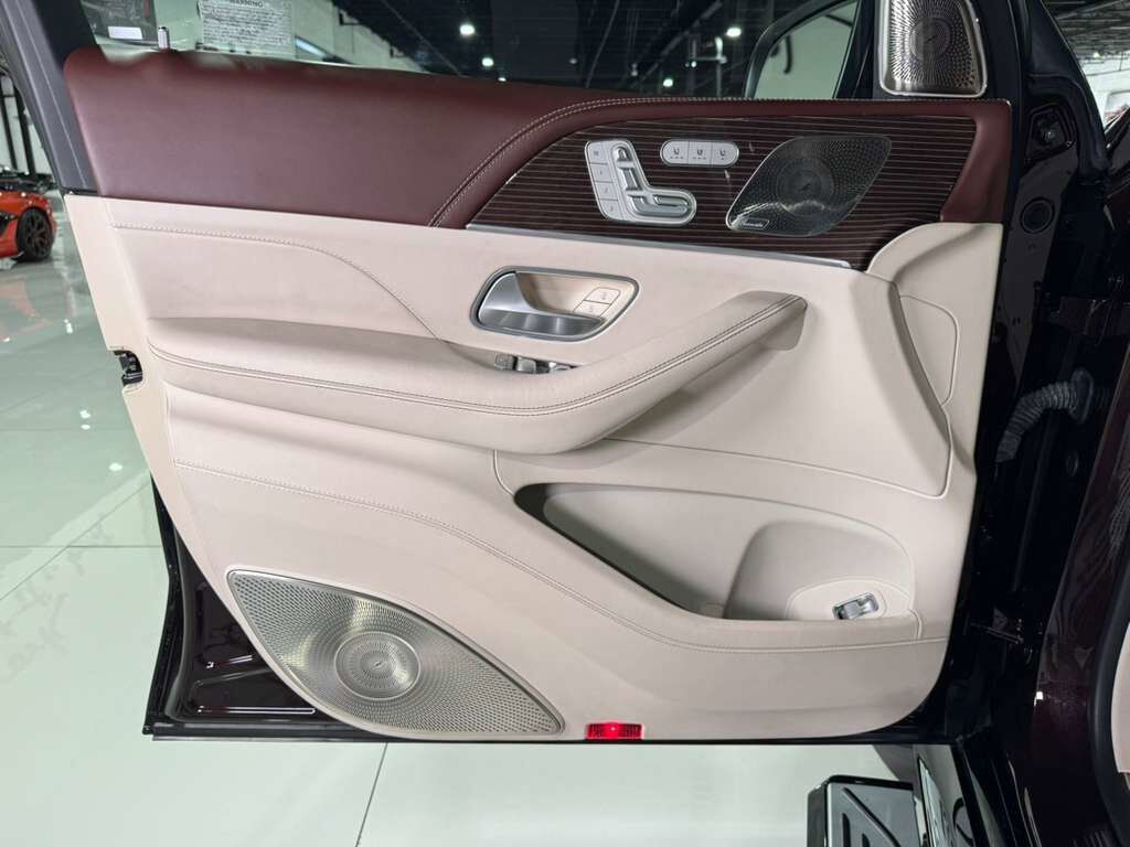 2023 Mercedes-Benz GLS Maybach GLS 600 FACTORY TWO-TONE!! Fort Lauderdale FL