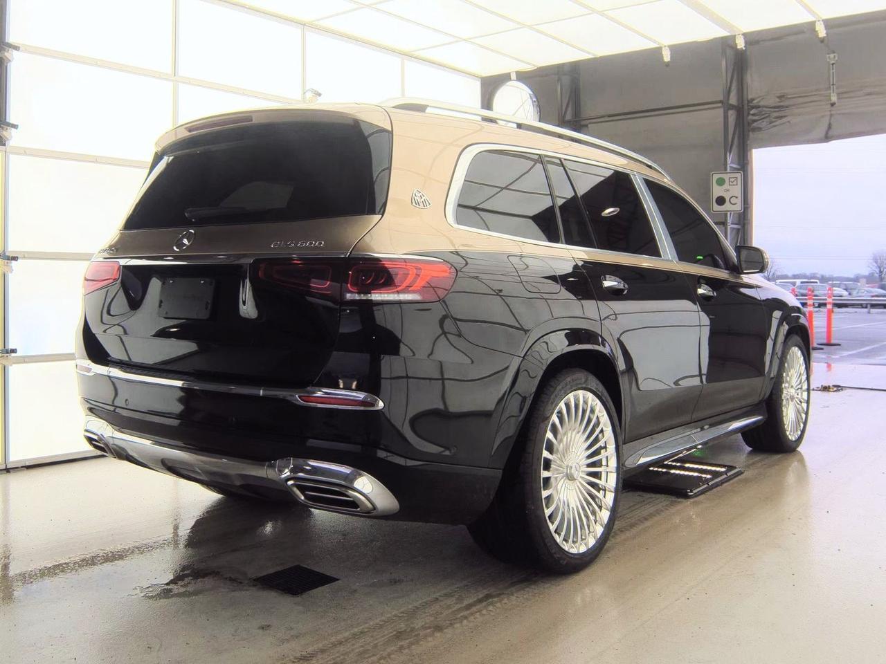 2023 Mercedes-Benz GLS Maybach GLS 600 Two Tone Paint Distronic Plus 4MATIC&reg; Portland OR