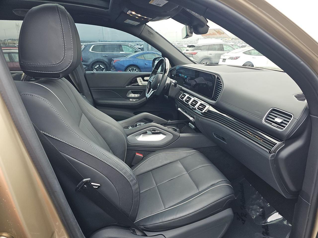 2023 Mercedes-Benz GLS Maybach GLS 600 Two Tone Paint Distronic Plus 4MATIC&reg; Portland OR