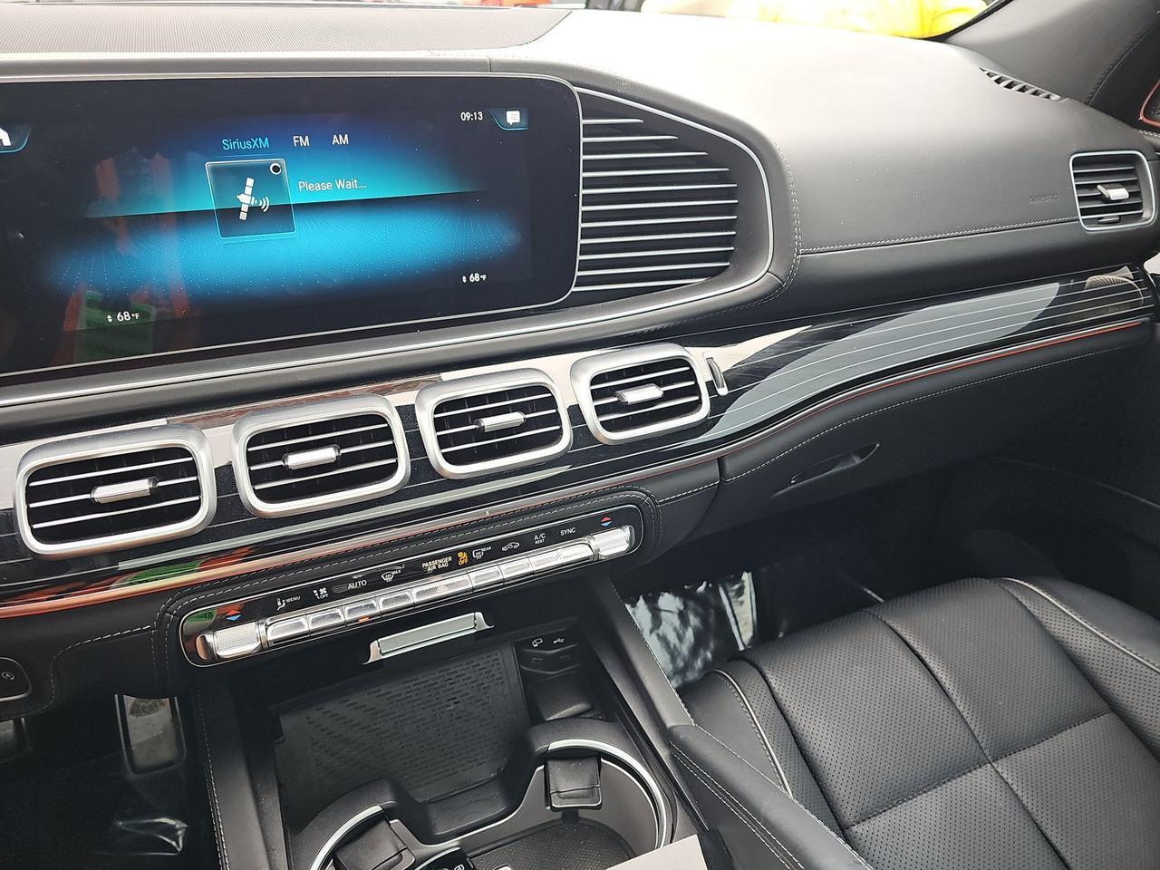 2023 Mercedes-Benz GLS Maybach GLS 600 Two Tone Paint Distronic Plus 4MATIC&reg; Portland OR