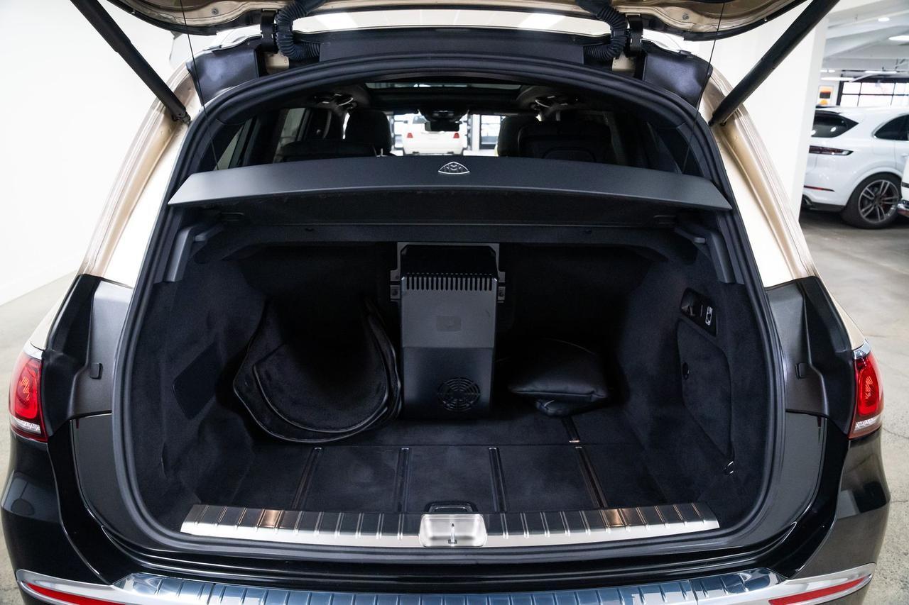 2023 Mercedes-Benz GLS Maybach GLS 600 Two Tone Paint Distronic Plus Portland OR