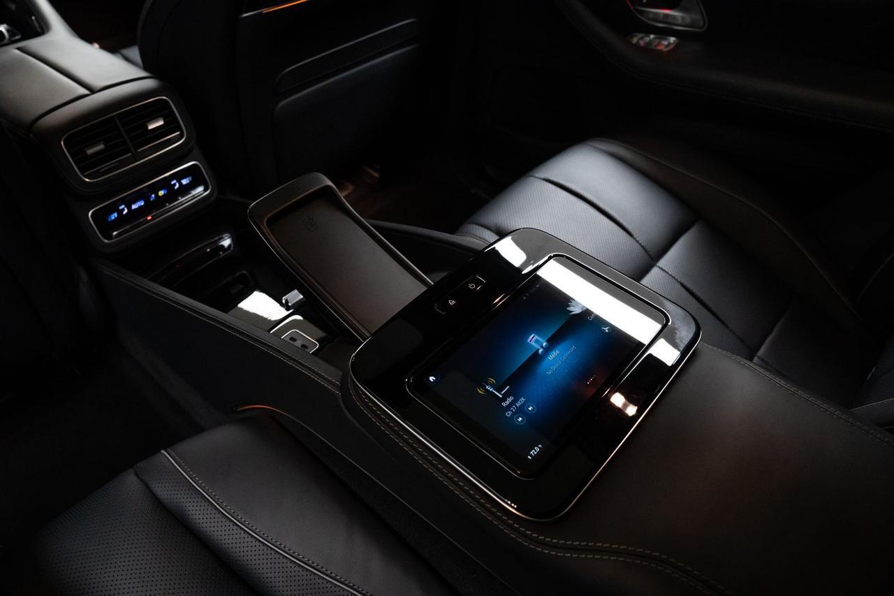 2023 Mercedes-Benz GLS Maybach GLS 600 Two Tone Paint Distronic Plus Portland OR