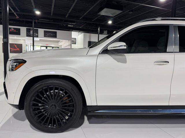 2023 Mercedes-Benz GLS Maybach GLS 600 designo Diamond White paint, Burmester 4D, Exclusive Nappa leather AND MUCH MORE!!! Fort Lauderdale FL