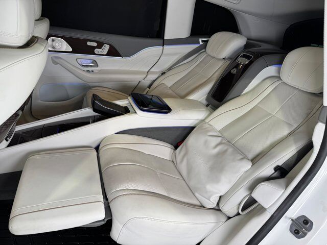 2023 Mercedes-Benz GLS Maybach GLS 600 designo Diamond White paint, Burmester 4D, Exclusive Nappa leather AND MUCH MORE!!! Fort Lauderdale FL