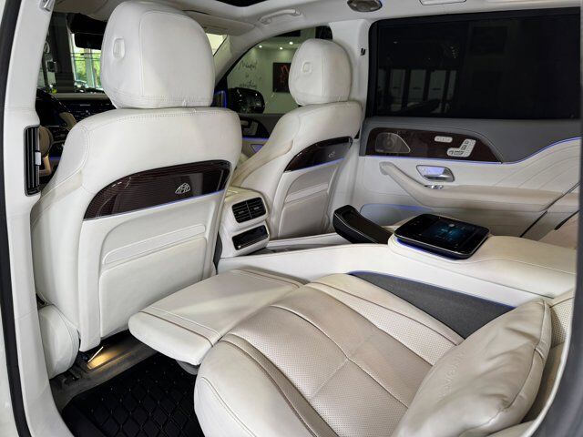 2023 Mercedes-Benz GLS Maybach GLS 600 designo Diamond White paint, Burmester 4D, Exclusive Nappa leather AND MUCH MORE!!! Fort Lauderdale FL
