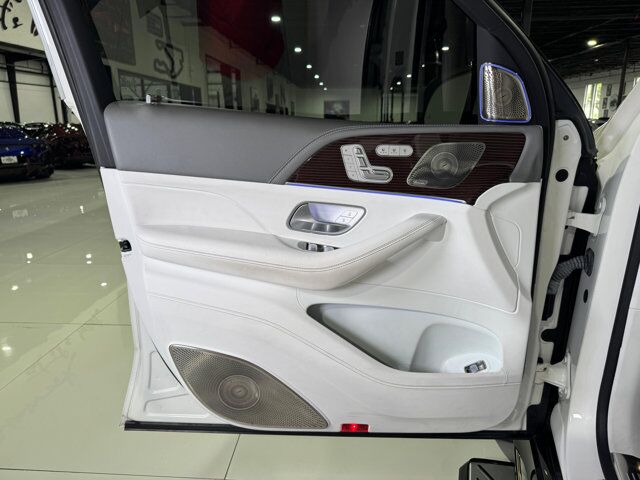 2023 Mercedes-Benz GLS Maybach GLS 600 designo Diamond White paint, Burmester 4D, Exclusive Nappa leather AND MUCH MORE!!! Fort Lauderdale FL