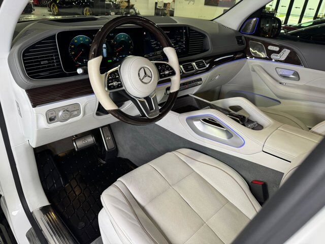2023 Mercedes-Benz GLS Maybach GLS 600 designo Diamond White paint, Burmester 4D, Exclusive Nappa leather AND MUCH MORE!!! Fort Lauderdale FL