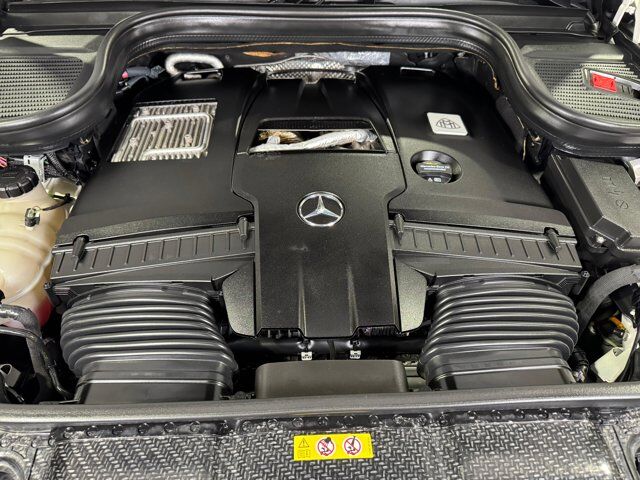 2023 Mercedes-Benz GLS Maybach GLS 600 designo Diamond White paint, Burmester 4D, Exclusive Nappa leather AND MUCH MORE!!! Fort Lauderdale FL