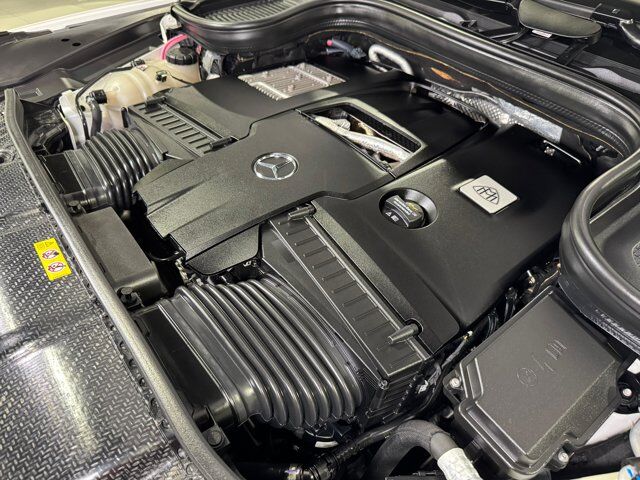 2023 Mercedes-Benz GLS Maybach GLS 600 designo Diamond White paint, Burmester 4D, Exclusive Nappa leather AND MUCH MORE!!! Fort Lauderdale FL