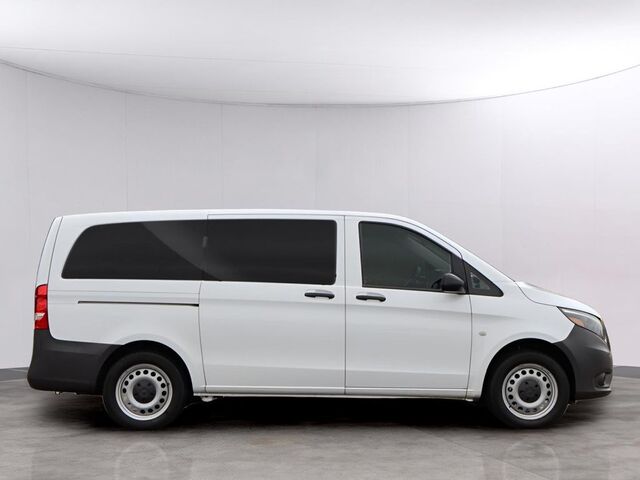 2023 Mercedes-Benz Metris Passenger Oshkosh WI