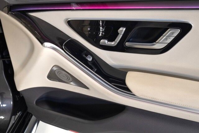 2023 Mercedes-Benz S-Class S 500 4MATIC ($123,780 MSRP) *AMG LINE* *NIGHT PACKAGE* *27K MILES* *WARRANTY* San Diego CA