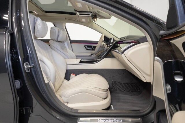 2023 Mercedes-Benz S-Class S 500 4MATIC ($123,780 MSRP) *AMG LINE* *NIGHT PACKAGE* *27K MILES* *WARRANTY* San Diego CA