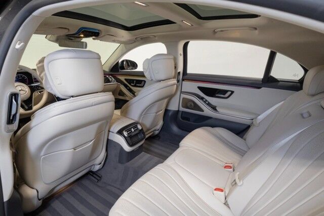 2023 Mercedes-Benz S-Class S 500 4MATIC ($123,780 MSRP) *AMG LINE* *NIGHT PKG* *27K MILES* *WARRANTY* San Diego CA