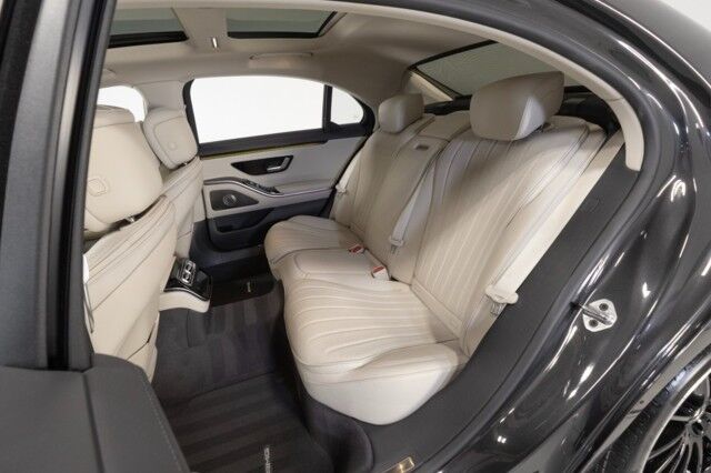 2023 Mercedes-Benz S-Class S 500 4MATIC ($123,780 MSRP) *AMG LINE* *NIGHT PKG* *27K MILES* *WARRANTY* San Diego CA