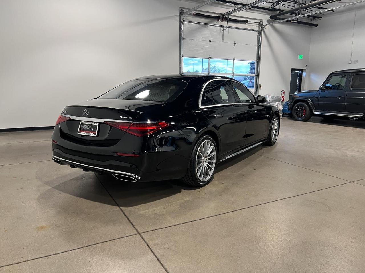 2023 Mercedes Benz S 580 4MATIC photo 3