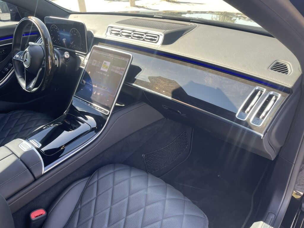 2023 Mercedes-Benz S580 ORIGINAL MSRP $139575~COMFORT PKG~AMG LINE PKG~3D INSTRUMENT CLUSTER~NIGHT PKG~TOO MANY OTIONS TO LIST~ONLINE FINANCE AND SHIPPING AVAILABLE!!!! Sarasota FL
