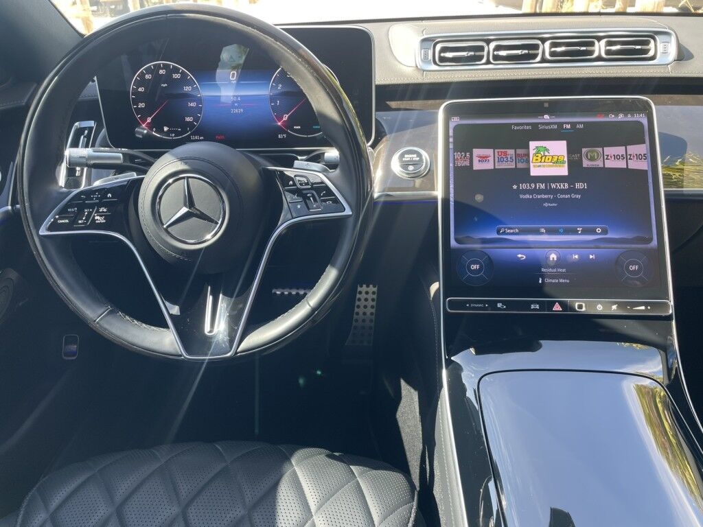 2023 Mercedes-Benz S580 ORIGINAL MSRP $139575~COMFORT PKG~AMG LINE PKG~3D INSTRUMENT CLUSTER~NIGHT PKG~TOO MANY OTIONS TO LIST~ONLINE FINANCE AND SHIPPING AVAILABLE!!!! Sarasota FL