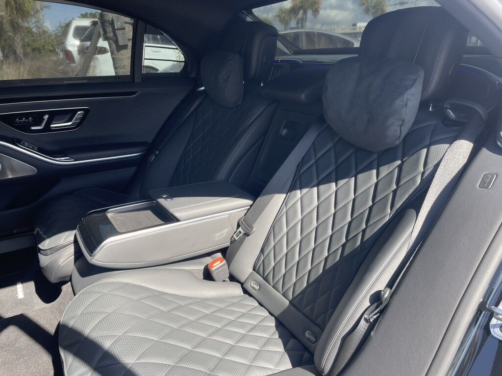 2023 Mercedes-Benz S580 ORIGINAL MSRP $139575~COMFORT PKG~AMG LINE PKG~3D INSTRUMENT CLUSTER~NIGHT PKG~TOO MANY OTIONS TO LIST~ONLINE FINANCE AND SHIPPING AVAILABLE!!!! Sarasota FL