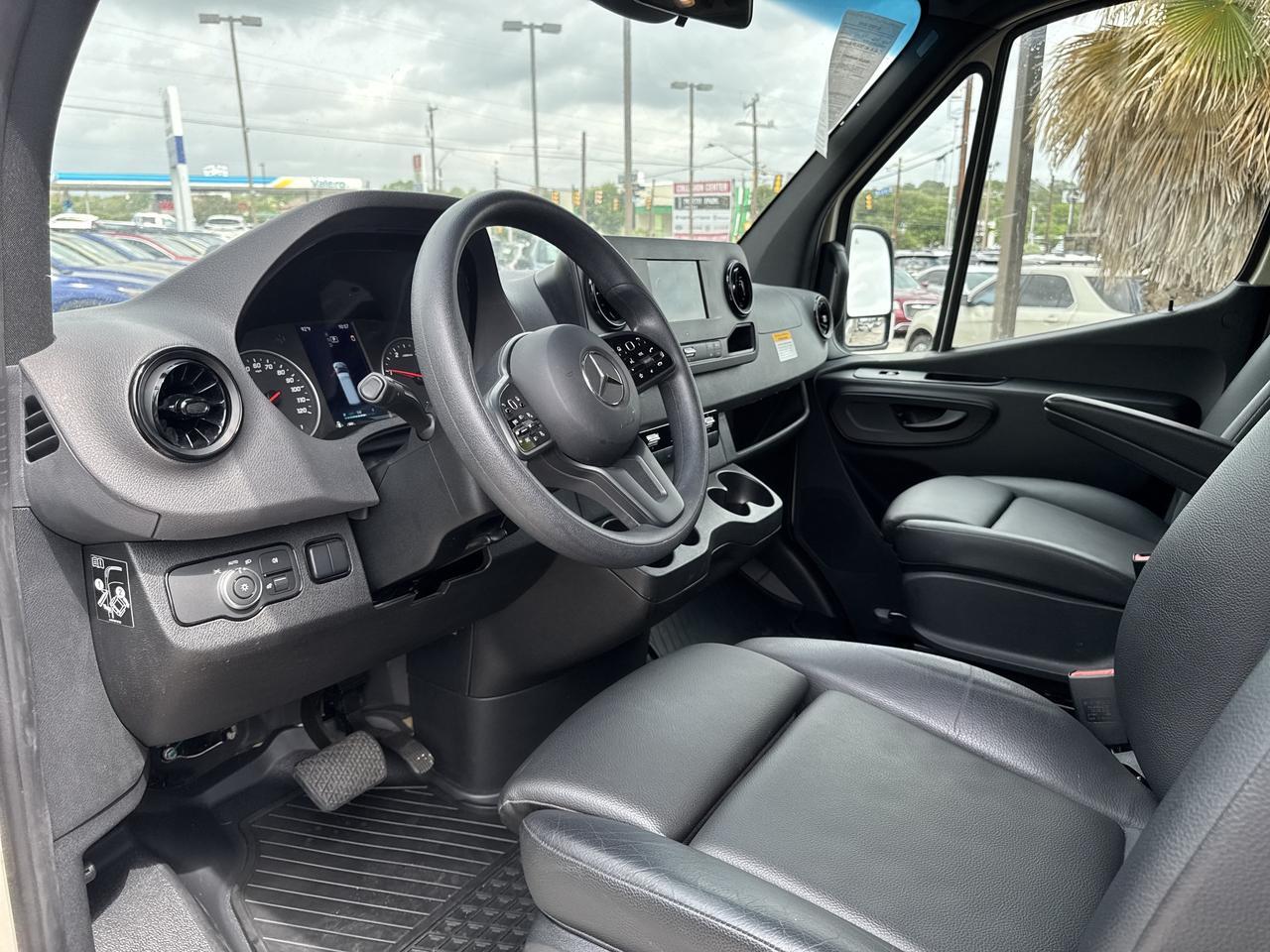 2023 Mercedes-Benz SPRINTER Cargo 144 WB San Antonio TX