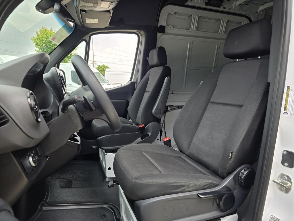 2023 Mercedes-Benz Sprinter 2500 Cargo 170 WB Concord NC