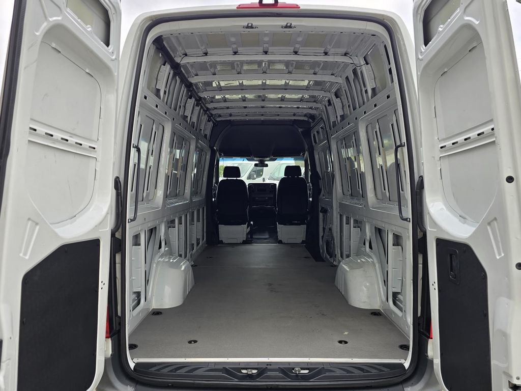 2023 Mercedes-Benz Sprinter 2500 Cargo 170 WB Concord NC