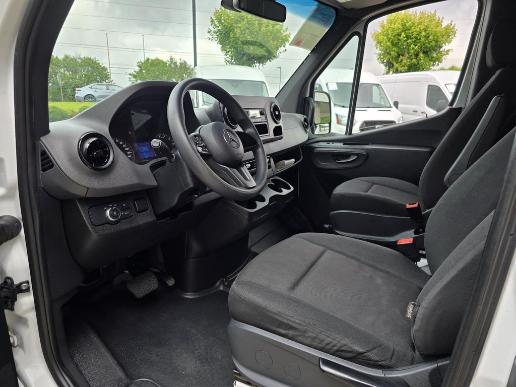 2023 Mercedes-Benz Sprinter 2500 Cargo 170 WB Concord NC