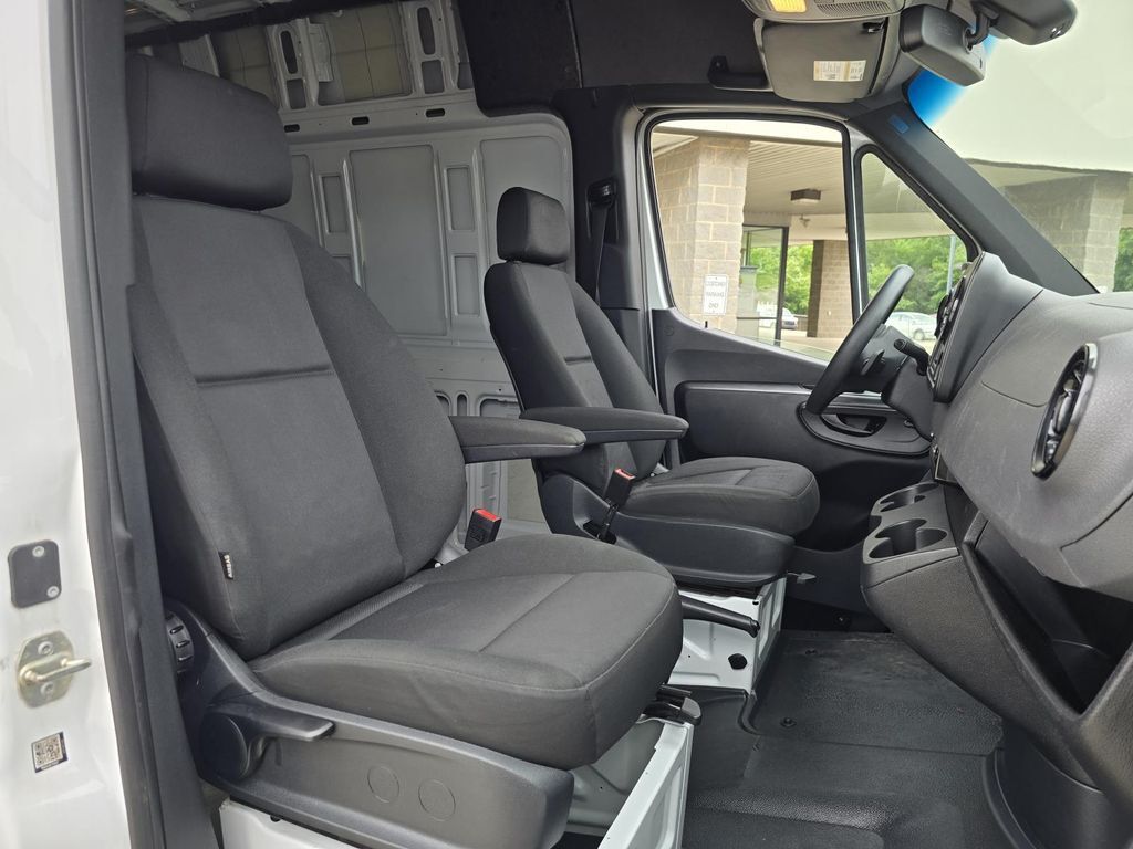 2023 Mercedes-Benz Sprinter 2500 Cargo 170 WB Concord NC