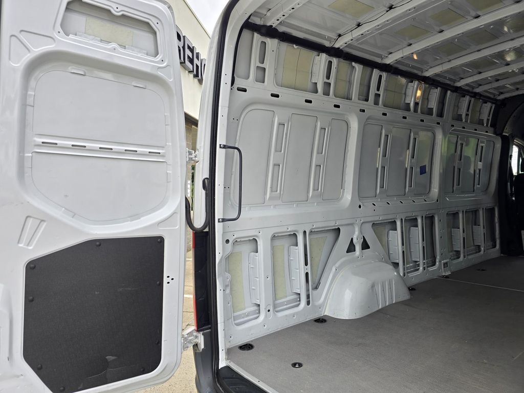 2023 Mercedes-Benz Sprinter 2500 Cargo 170 WB Concord NC