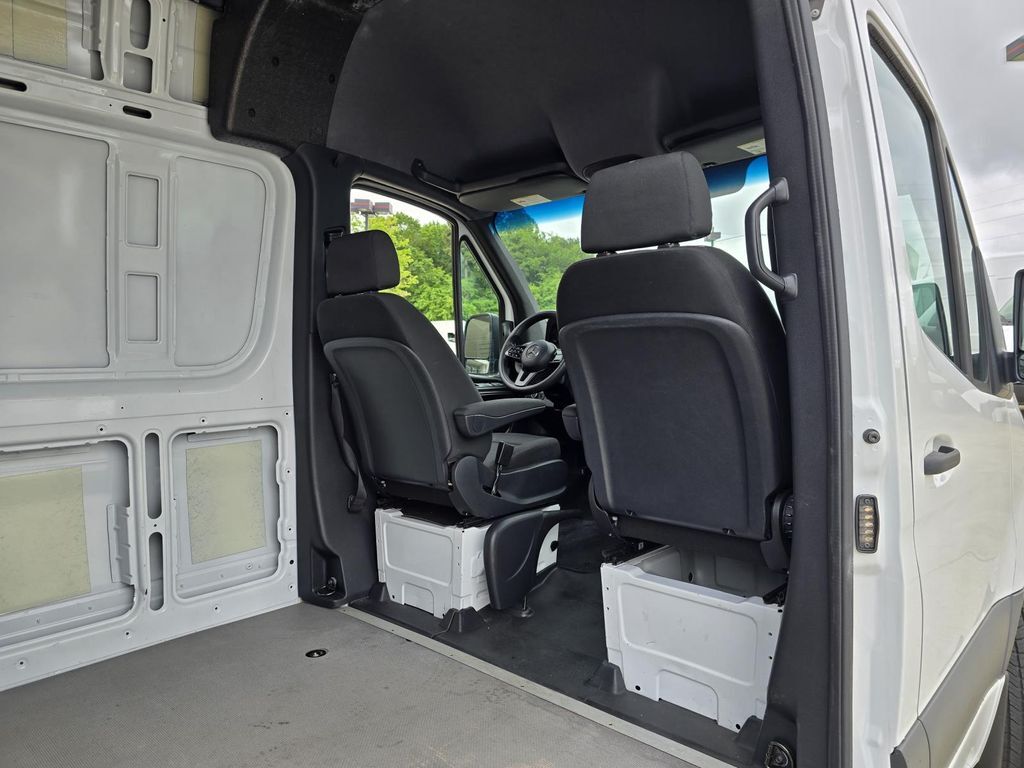 2023 Mercedes-Benz Sprinter 2500 Cargo 170 WB Concord NC