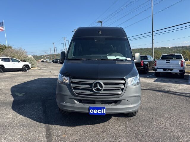 2023 Mercedes-Benz Sprinter 2500 Crew 144 WB