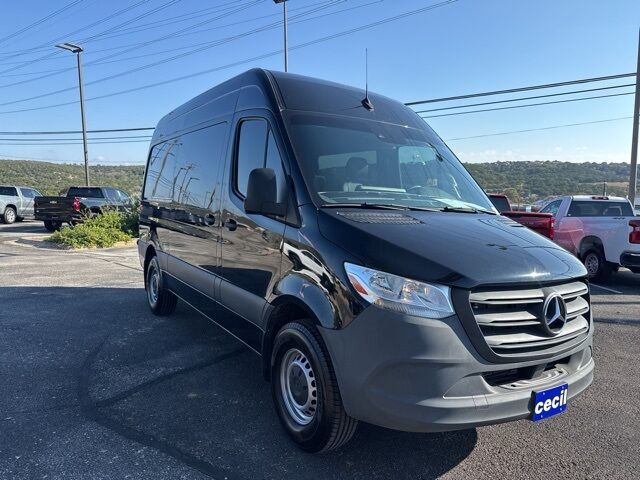 2023 Mercedes-Benz Sprinter 2500 Crew 144 WB