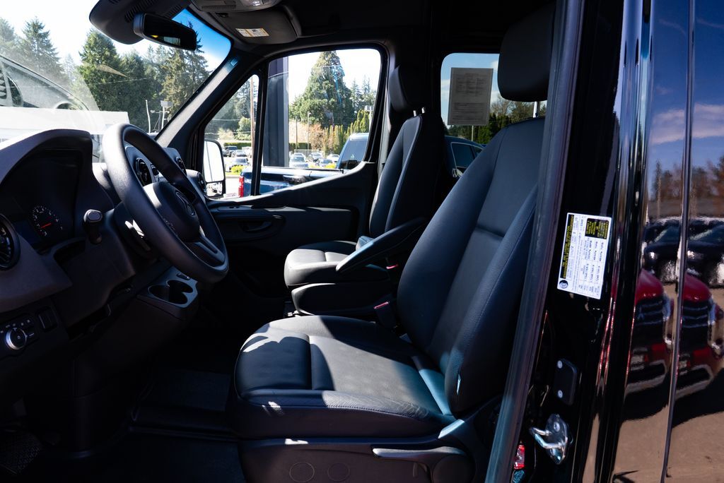 2023 Mercedes-Benz Sprinter 2500 Passenger 144 WB Milwaukie OR