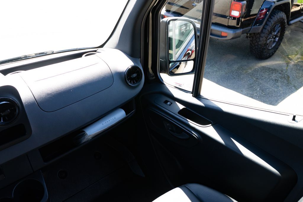 2023 Mercedes-Benz Sprinter 2500 Passenger 144 WB Milwaukie OR