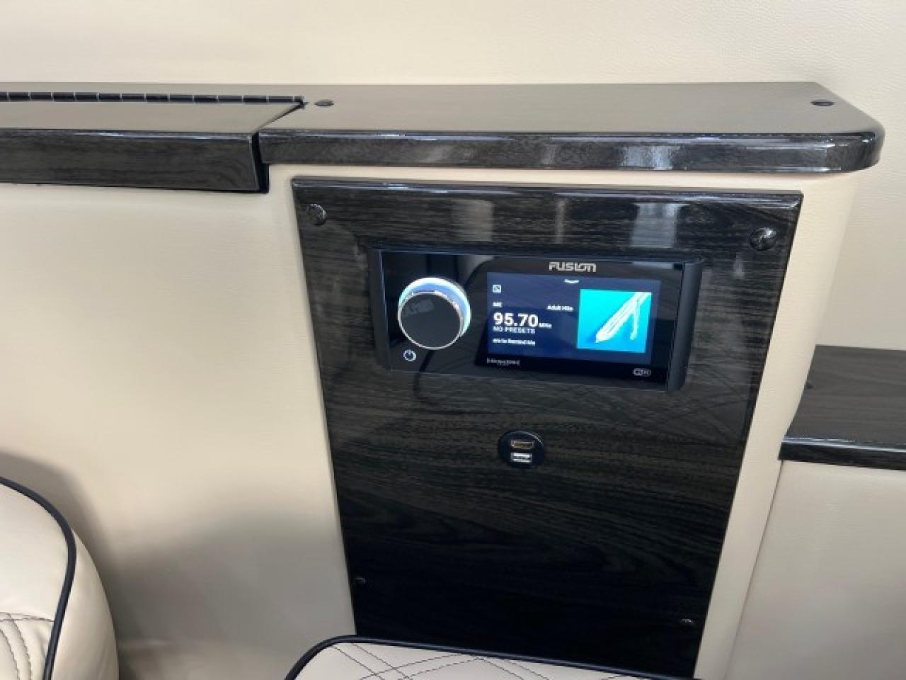 2023 Mercedes-Benz Sprinter 3500XD, 2024 Midwestern Design Luxe Cruiser Houston TX