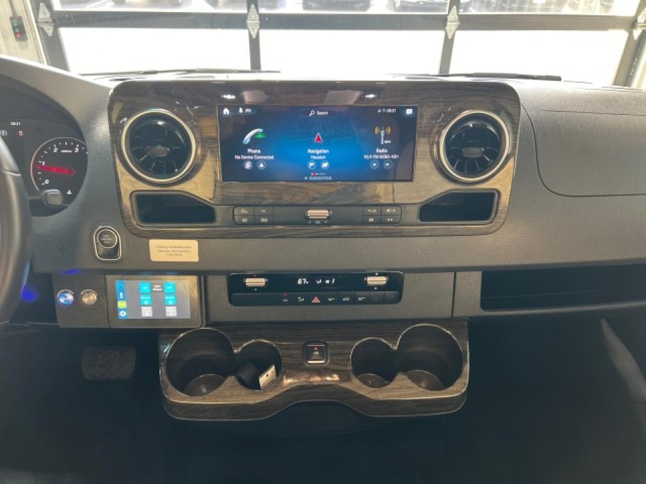 2023 Mercedes-Benz Sprinter 3500XD, 2024 Midwestern Design Luxe Cruiser Houston TX