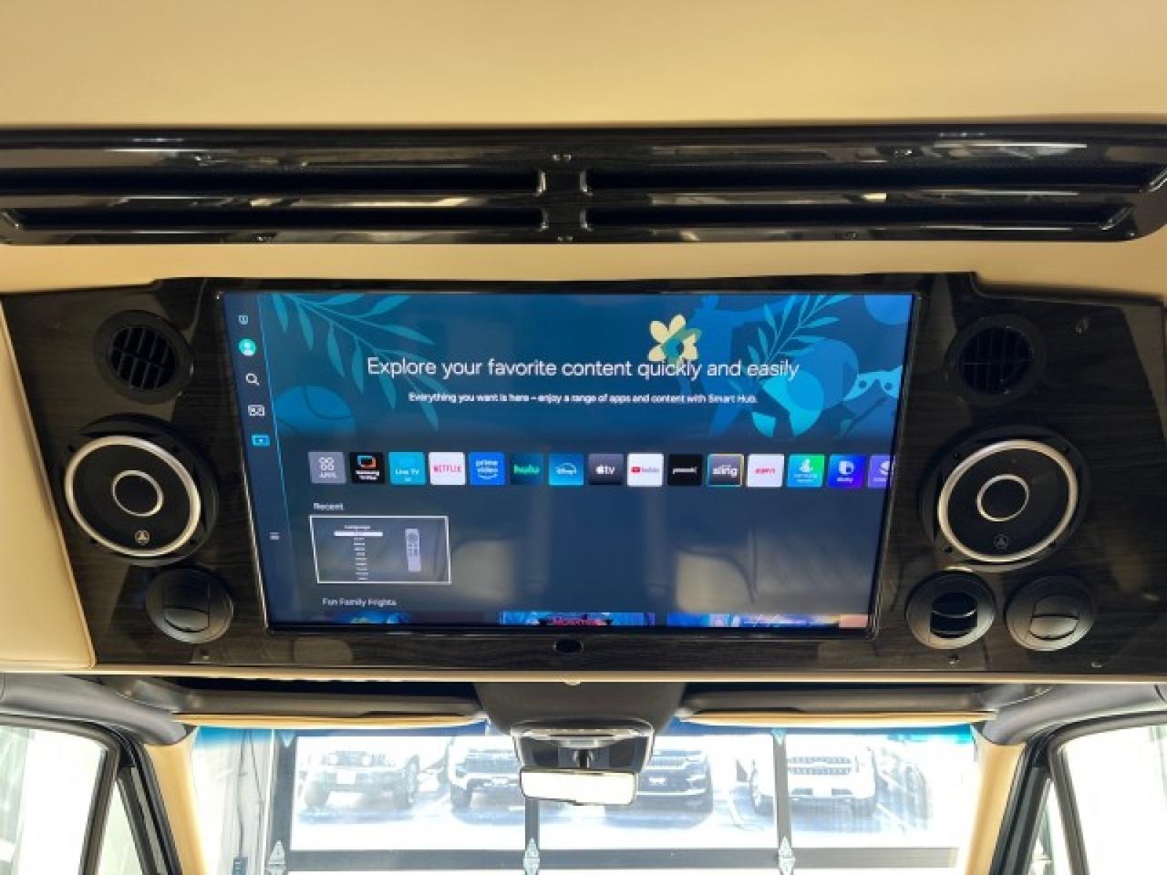 2023 Mercedes-Benz Sprinter 3500XD, 2024 Midwestern Design Luxe Cruiser Houston TX