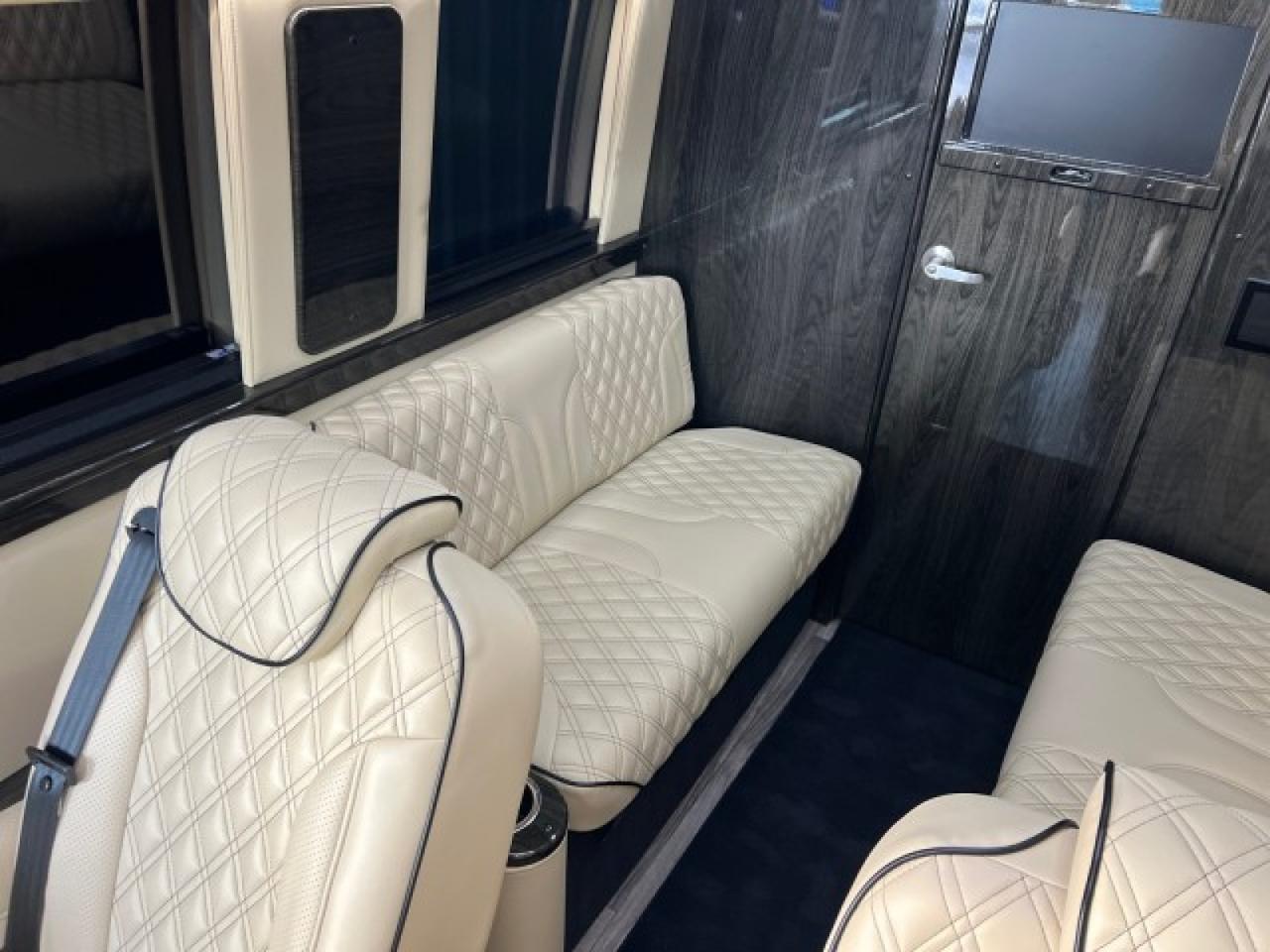 2023 Mercedes-Benz Sprinter 3500XD, 2024 Midwestern Design Luxe Cruiser Houston TX