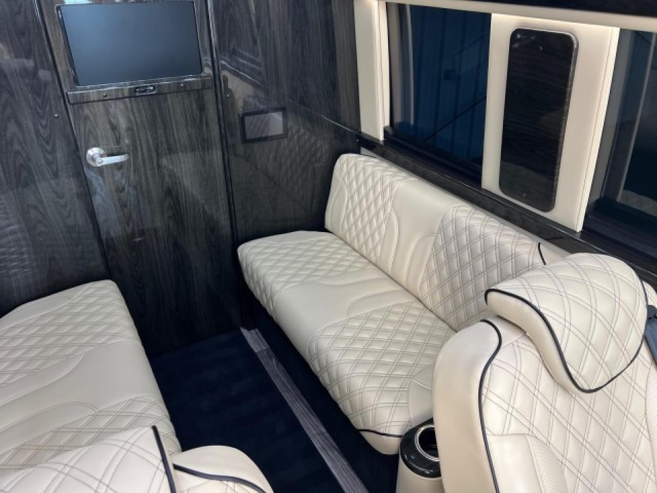 2023 Mercedes-Benz Sprinter 3500XD, 2024 Midwestern Design Luxe Cruiser Houston TX