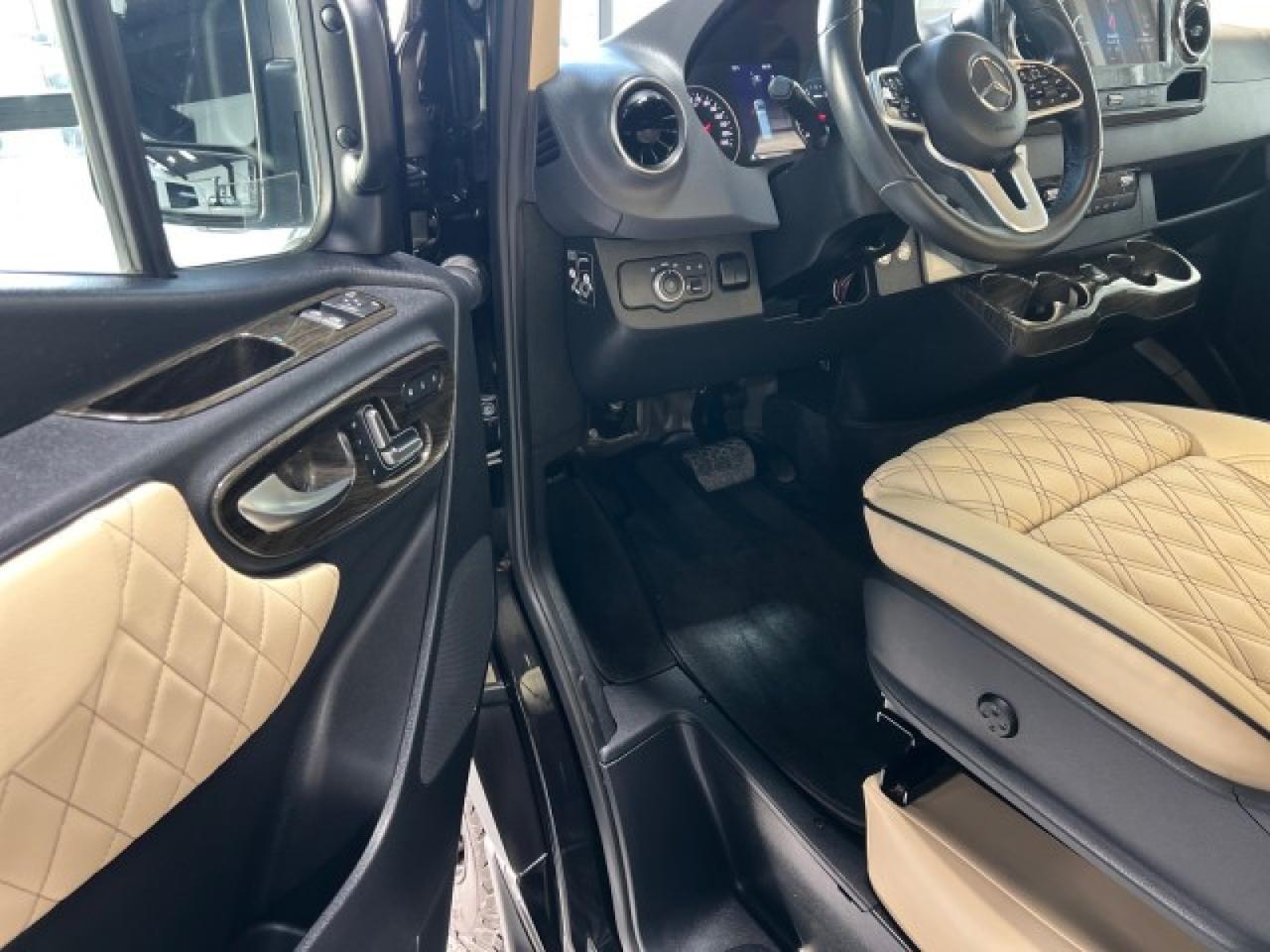 2023 Mercedes-Benz Sprinter 3500XD, 2024 Midwestern Design Luxe Cruiser Houston TX