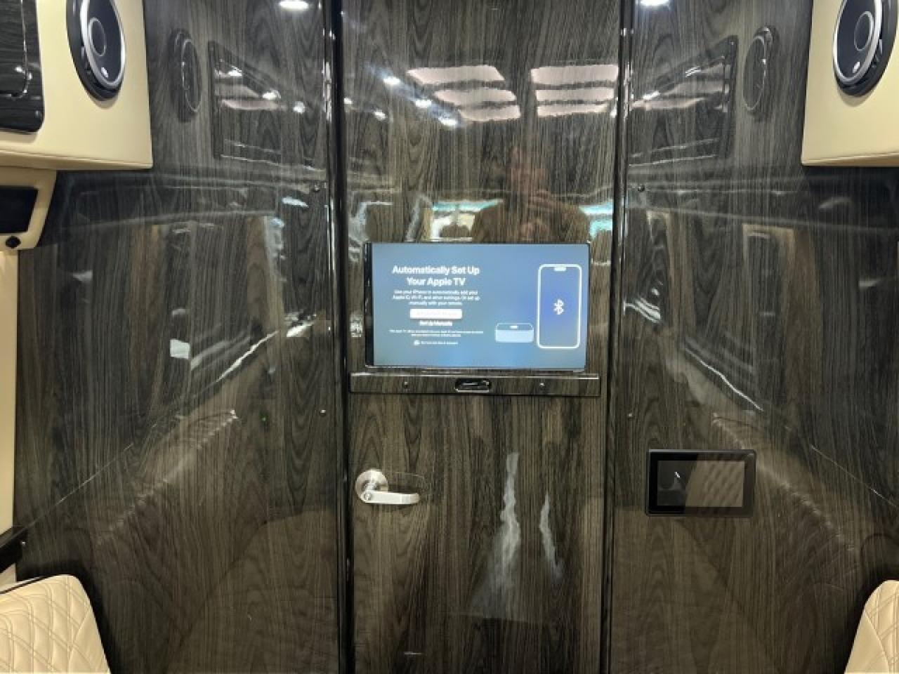 2023 Mercedes-Benz Sprinter 3500XD, 2024 Midwestern Design Luxe Cruiser Houston TX