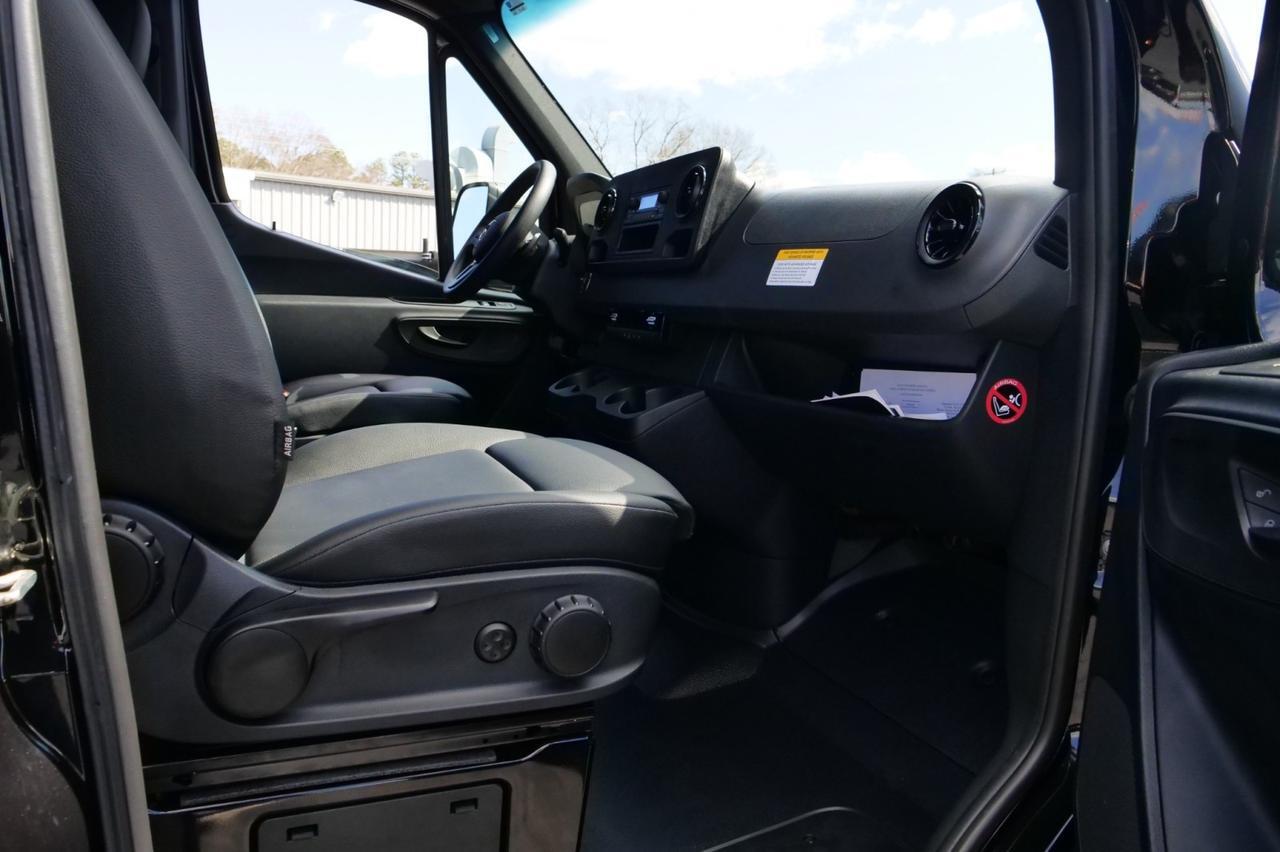 2023 Mercedes-Benz Sprinter 3500XD DRW / Knapheide Landscaper Body / Diesel! Lincolnton NC