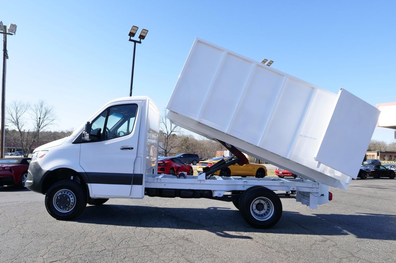 2023 Mercedes-Benz Sprinter 3500XD / Dump Bed / AWD / HO Turbo Diesel! Lincolnton NC