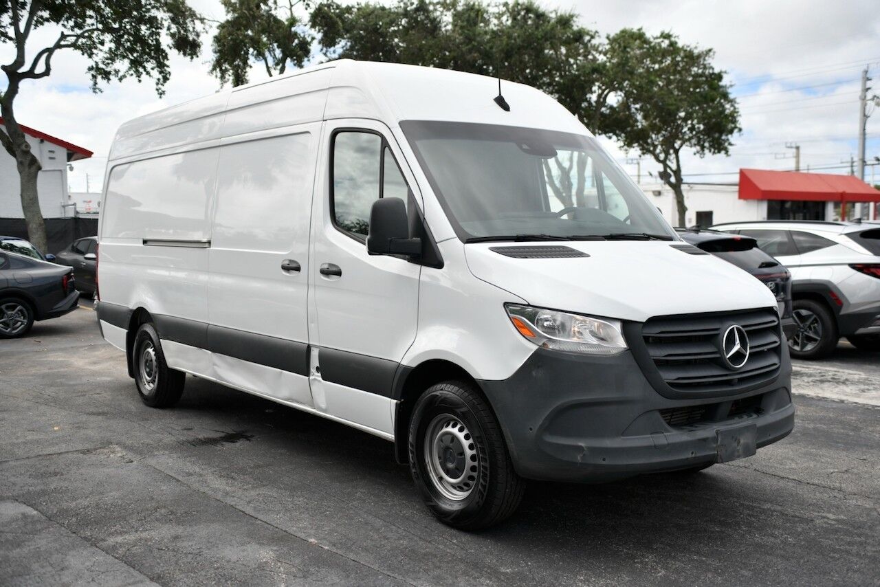 2023 Mercedes-Benz Sprinter Cargo Van