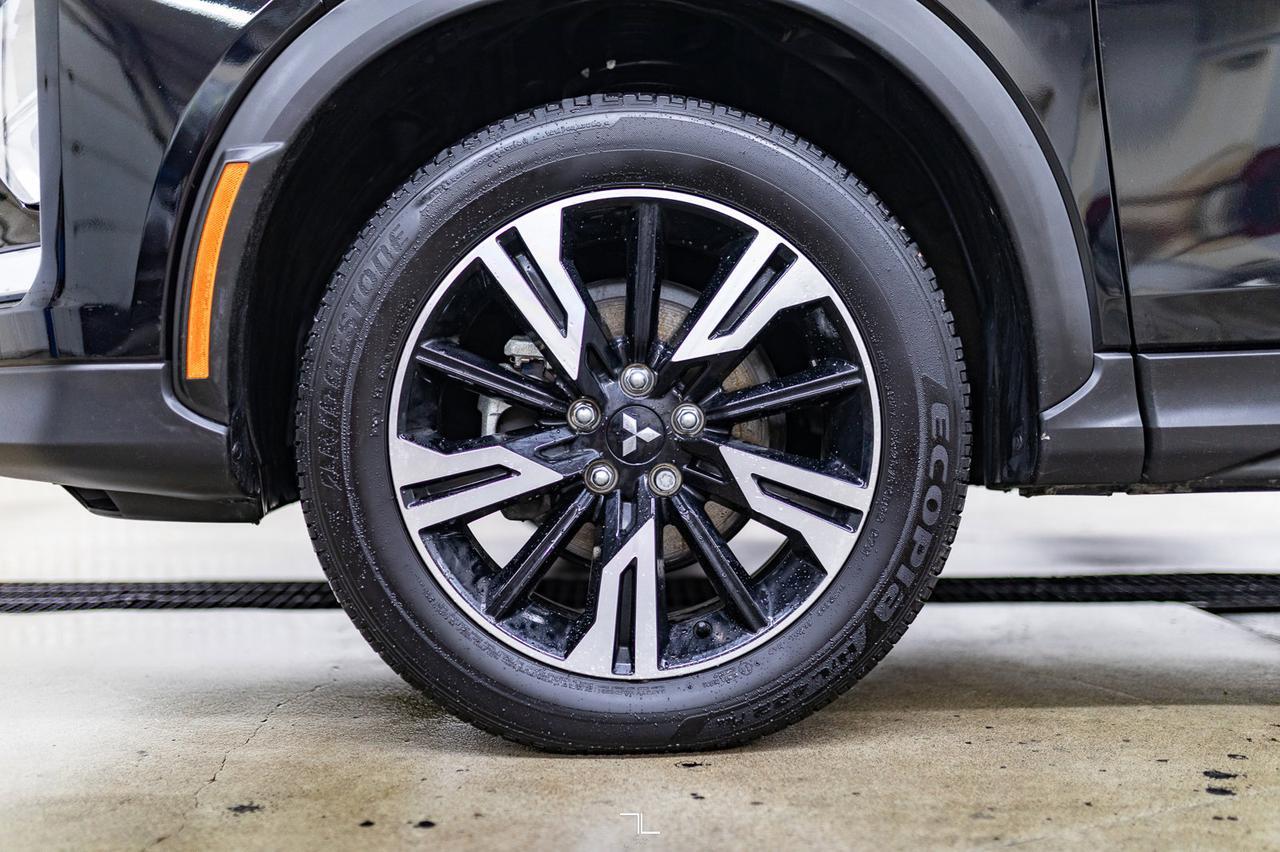 2023 Mitsubishi Eclipse Cross AWD ES BCam Red Deer AB