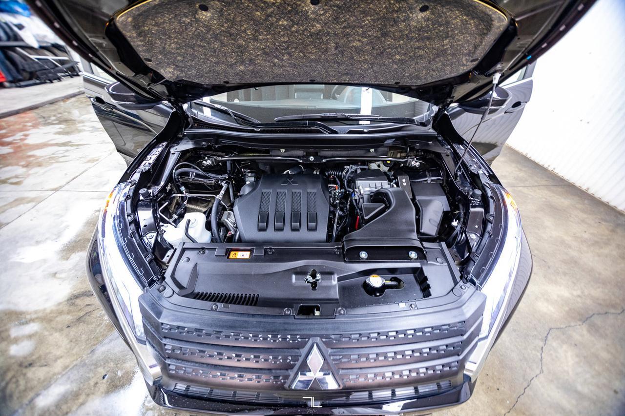 2023 Mitsubishi Eclipse Cross AWD ES BCam Red Deer AB