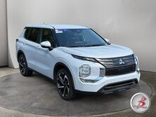 Mitsubishi OUTLANDER SE Special Edition 2023