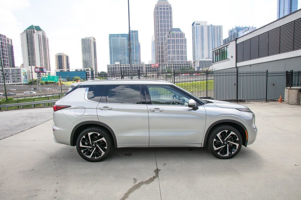 2023 Mitsubishi Outlander