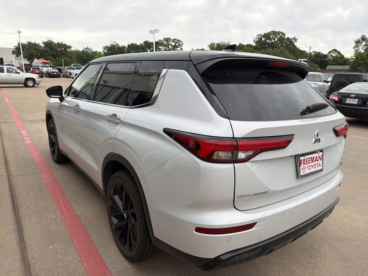 2023 Mitsubishi Outlander Hurst TX