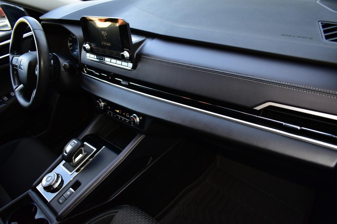 2023 Mitsubishi Outlander ES Tampa FL