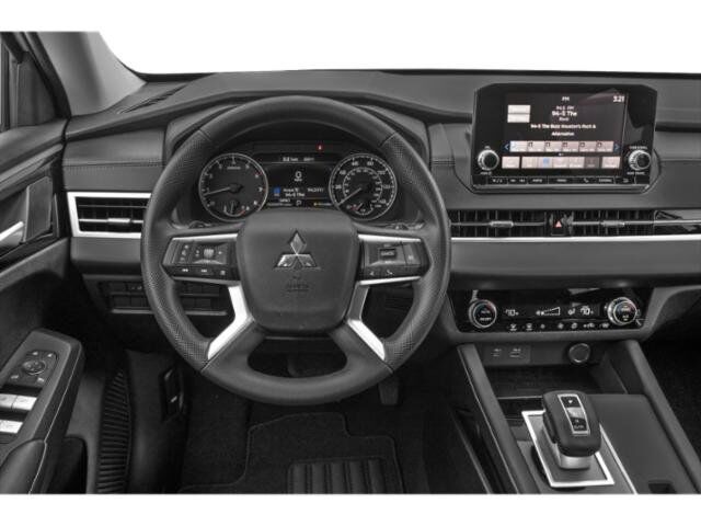 2023 Mitsubishi Outlander ES Winder GA